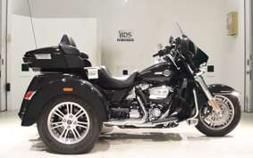 HARLEY FLHTCU TG 1870 2023