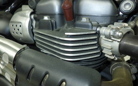 TRIUMPH STREET SCRAMBLER