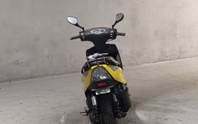 YAMAHA GTR125 SE26
