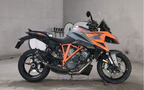 KTM 1290 SUPER  DUKE GT 2023 V6940