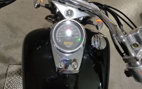 HONDA SHADOW 750 SLASHER 2002 RC48