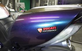 DUCATI DIAVEL 2014