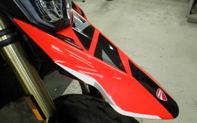 DUCATI HYPERMOTARD 698 2025