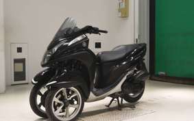 YAMAHA TRICITY 125 1981 SE82J