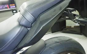 HONDA CB650R 2025 RH17