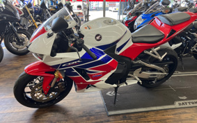 HONDA CBR600RR ABS 2015 PC40