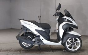 YAMAHA TRICITY 125 SE82J
