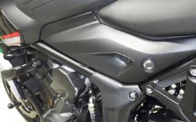 TRIUMPH TRIDENT 660 2023