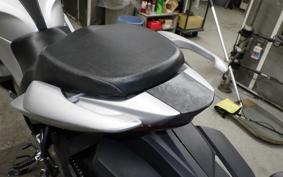 SUZUKI ｼﾞｸｻｰ250SF 2004