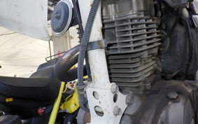 SUZUKI DJEBEL 200 (DR200SE) SH42A