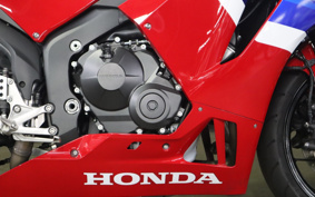 HONDA CBR600RR 2025 PC40