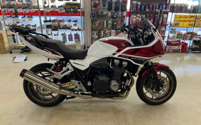 HONDA CB1300 SUPER  BOL DOR ABS 2018 SC54