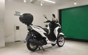 YAMAHA TRICITY 125 SE82J