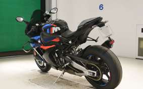 BMW M1000RR 2025
