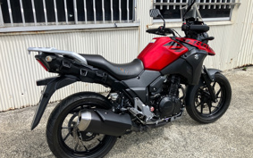 SUZUKI STROM 250 DS11A