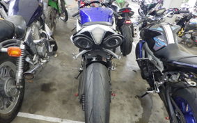 YAMAHA YZF-R1
