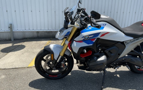 BMW R1300R 2025 0M51