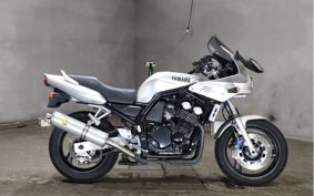 YAMAHA FZS600 FAZER RJ02