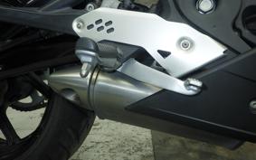 KAWASAKI ER600 F 2011