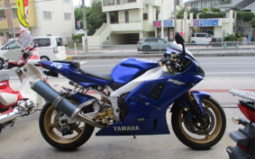YAMAHA YZF-R1 2000 RN04