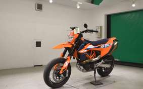 KTM 690 SMC R 2024