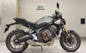 HONDA CB650R E-Clutch 2026 RH17