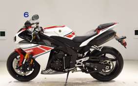 YAMAHA YZF-R1 2010