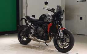 TRIUMPH TRIDENT 660 2023