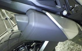 HONDA X-ADV 750 2025 RH21