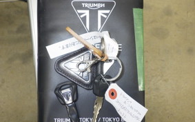 TRIUMPH BONNEVILLE T100 2022