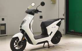 HONDA EM1 e: 2024 EF16