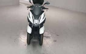YAMAHA TRICITY 125 SE82J