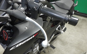 HONDA CB250F MC43