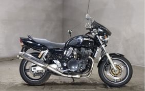 SUZUKI INAZUMA 750 2000 AE111