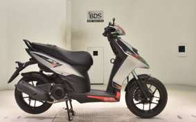 APRILIA SR125