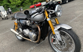 TRIUMPH THRUXTON 1200R DAD72H