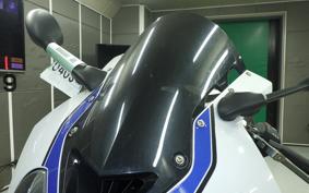 BMW HP4 2014