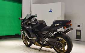 KAWASAKI ZX 1200 NINJA R 2003 ZXT20B