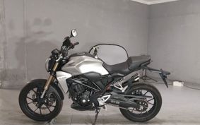 HONDA CB250R MC52