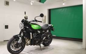 KAWASAKI Z900RS 2025 ZR900K