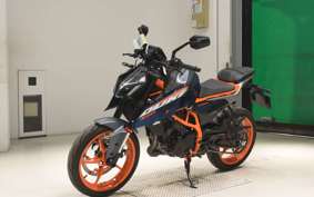 KTM 390 DUKE 2025