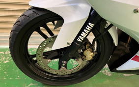 YAMAHA YZF-R125 RE06