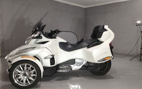 BRP CAN-AM SPIDER RT ..