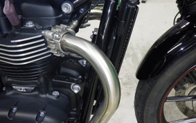 TRIUMPH STREET TWIN 2019