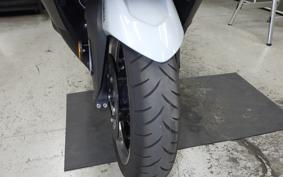 YAMAHA T-MAX 560 2025 SJ21J