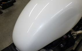 TRIUMPH STREET TWIN 2019