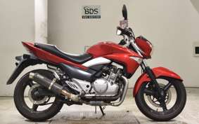 SUZUKI GSR250