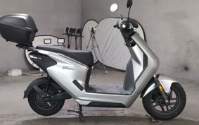 HONDA EM1 e: EF16