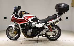 HONDA CB1300SB SUPER BOLDOR A 2014 SC54