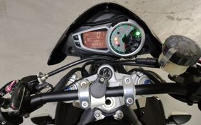 TRIUMPH STREET TRIPLE R 2010 TMD416